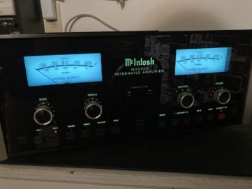 Listening to a McIntosh MA6500 repaired and with brand new glass